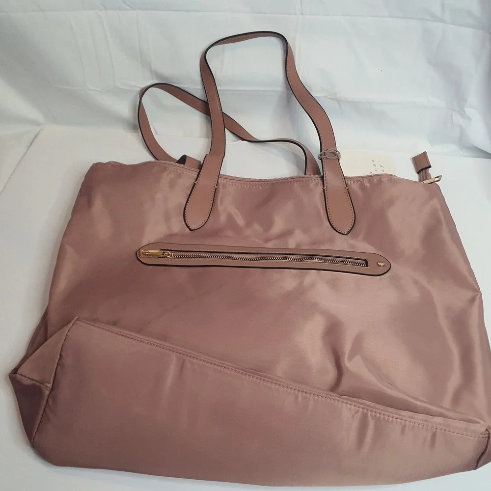 A New Day Tote Bag Pink Nylon 18x14x9 Overnighter Travel Laptop‎ Section Pockets